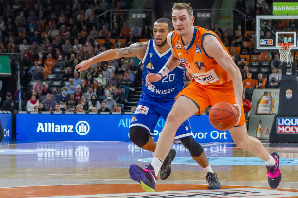 应让胜利不 应让胜利不