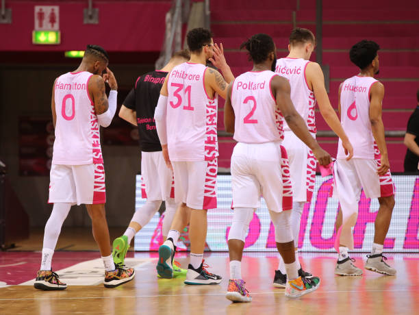 进行了深入 进行了深入