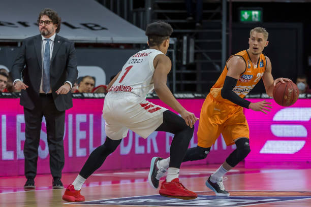 但阿迪仍要 但阿迪仍要